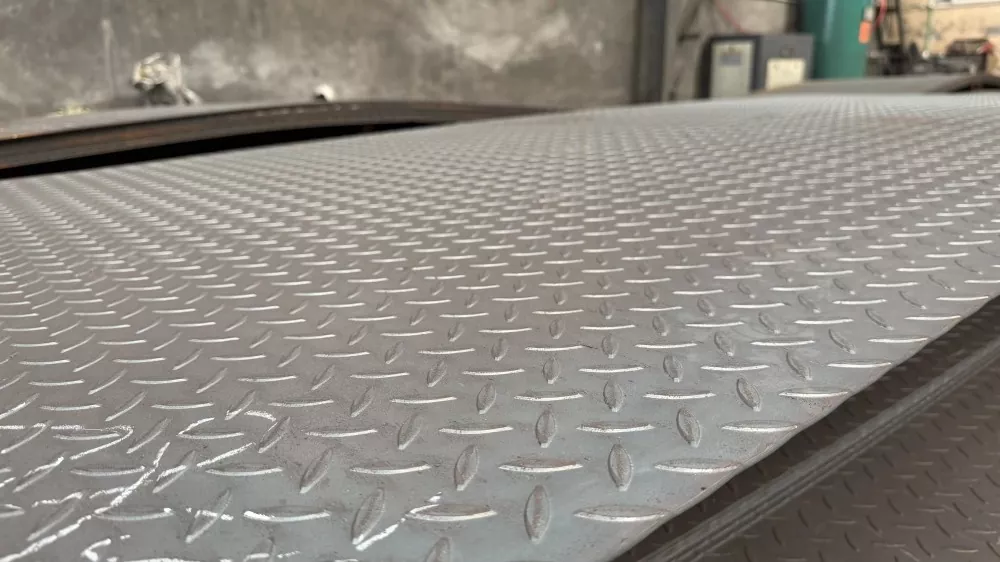 Galvanized Floor Diamond Plate