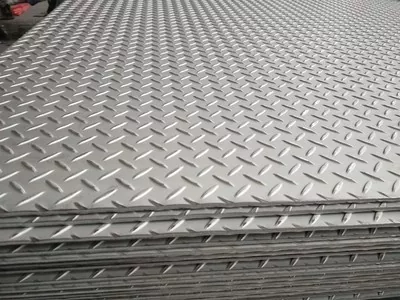 Pelat Kotak-kotak Stainless Steel